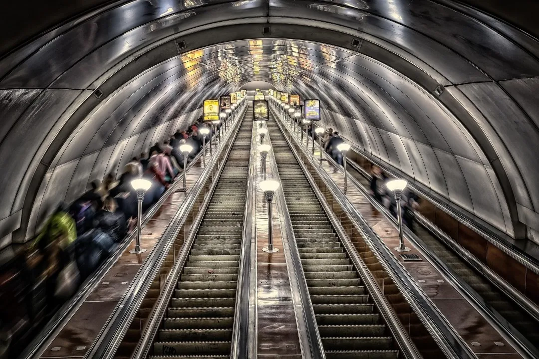 metro station 3714290 1920