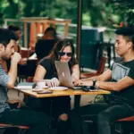 pexels helenalopes 933964